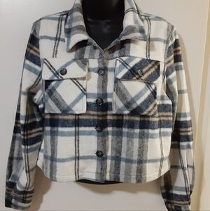 Ashley by 26 Intl Plaid Fleece Shacket Sherpa Jacket Blue Cream Tan Small